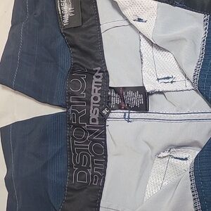 Distortion shorts ombre light blue to dark blue